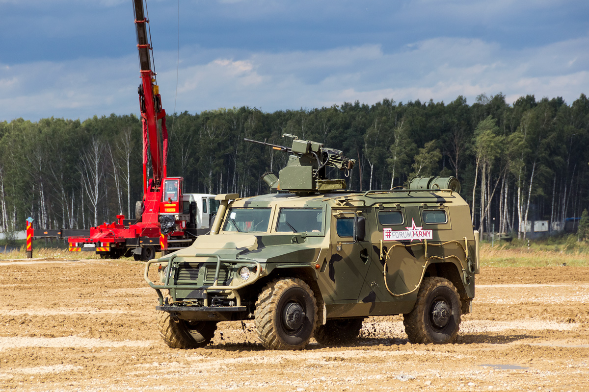 Транспорт силовых ведомств РФ — Военно-технический форум "Армия-2017"