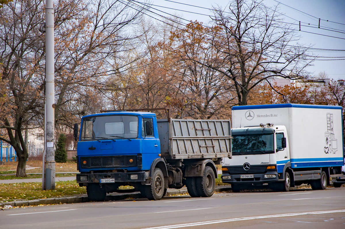 Киевская область, № АІ 5493 НМ — МАЗ-5337 [533700]; Днепропетровская область, № АА 0464 АК — Mercedes-Benz Atego (общ.м)