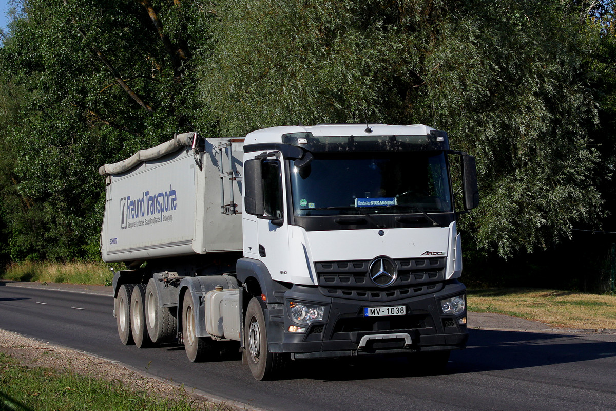 Латвия, № MV-1038 — Mercedes-Benz Arocs (общ.м)