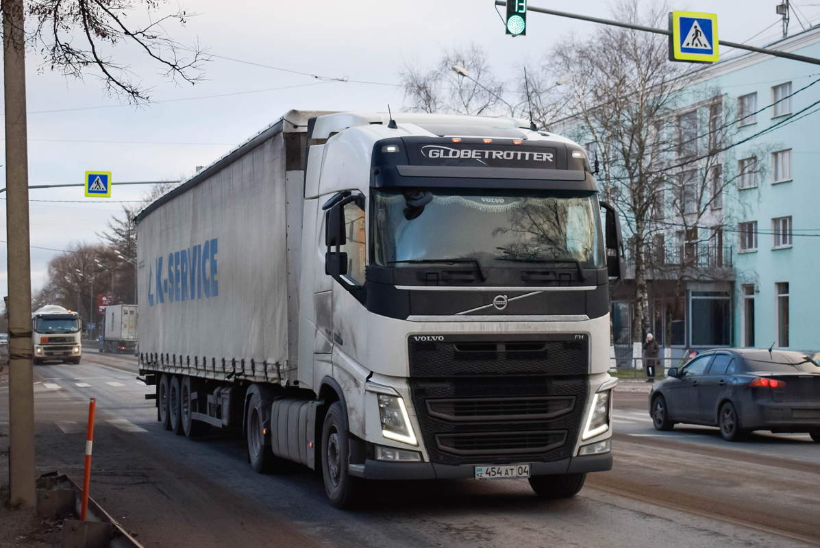 Актюбинская область, № 454 AT 04 — Volvo ('2012) FH.460