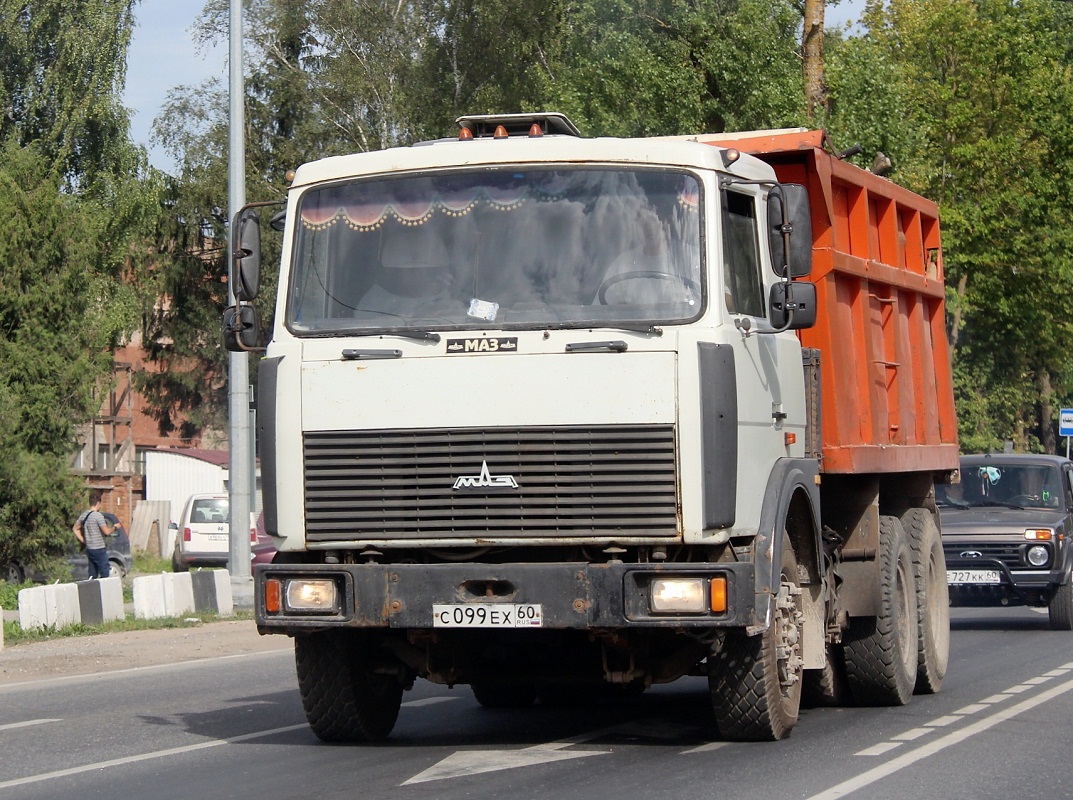 Псковская область, № С 099 ЕХ 60 — МАЗ-551605