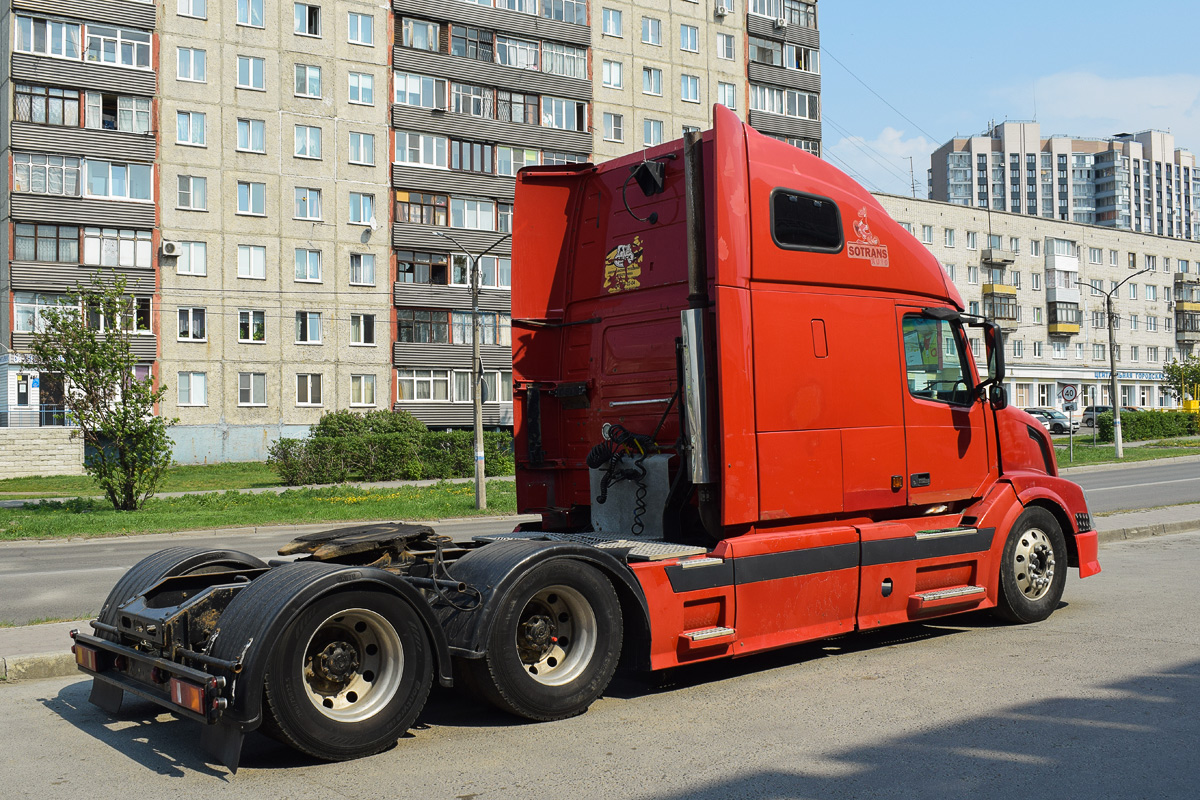 Алтайский край, № С 670 ОО 22 — Volvo VNL670