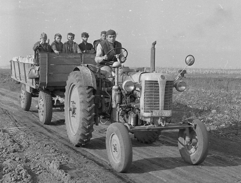 Венгрия, № VA-64-30 — Zetor 25, 25K; Венгрия — Исторические фотографии (Спецтехника)