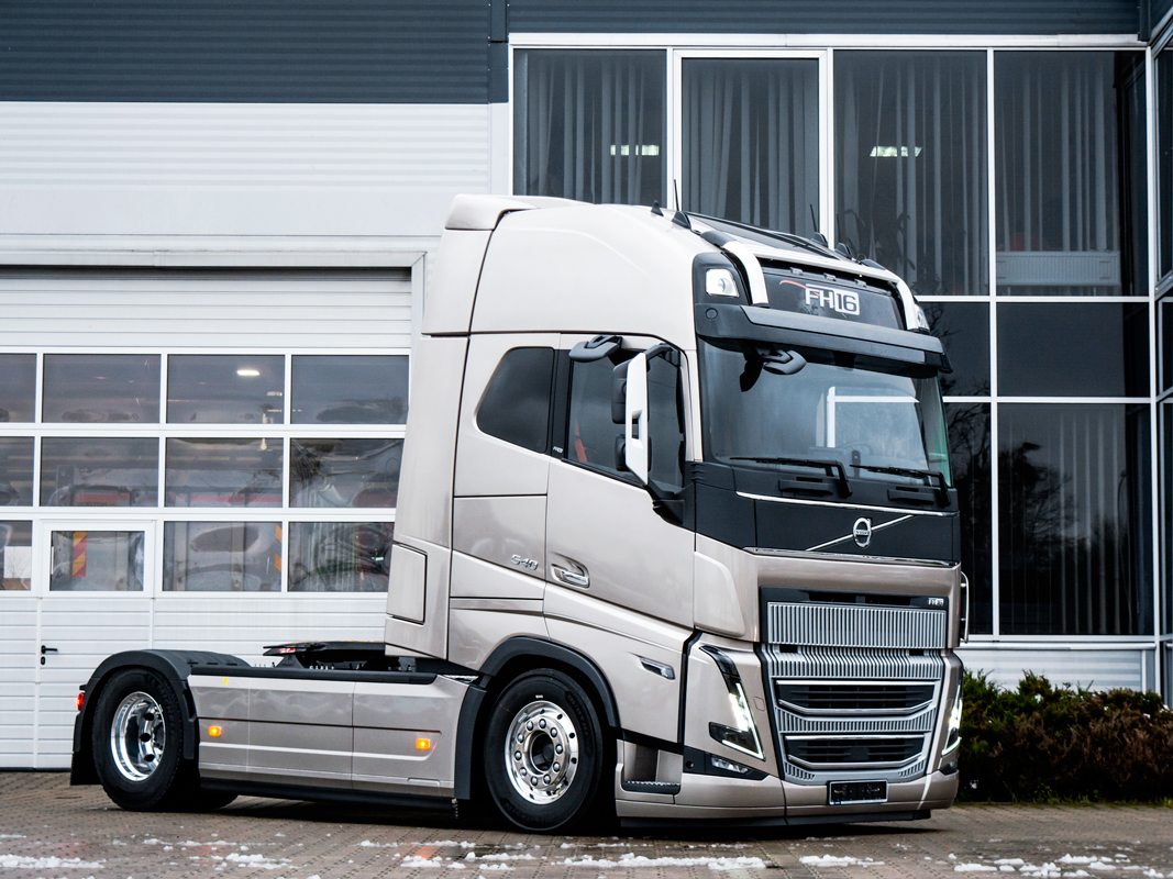 Калининградская область, № О 009 НВ 39 — Volvo ('2020) FH16.540