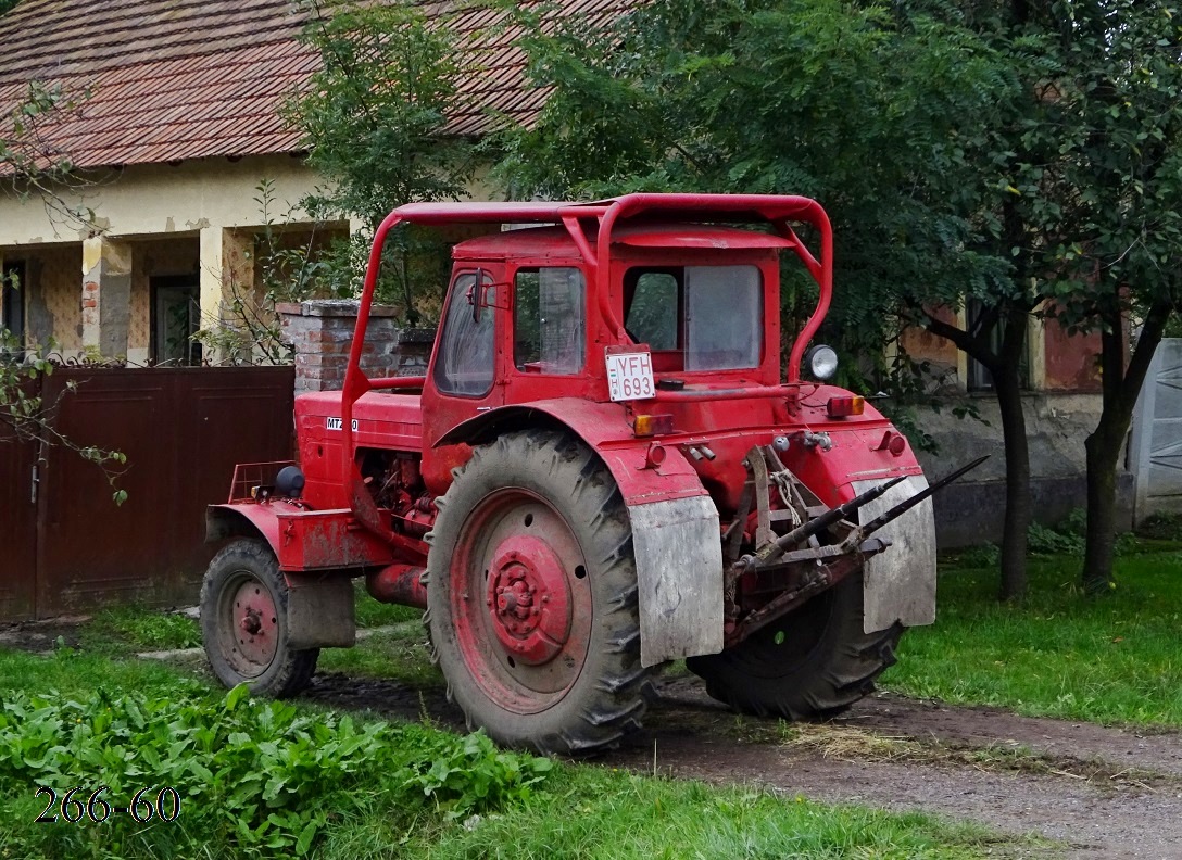 Венгрия, № YFH-693 — МТЗ-50; Венгрия — Трактора с задними вилами для перевозки тюков сена