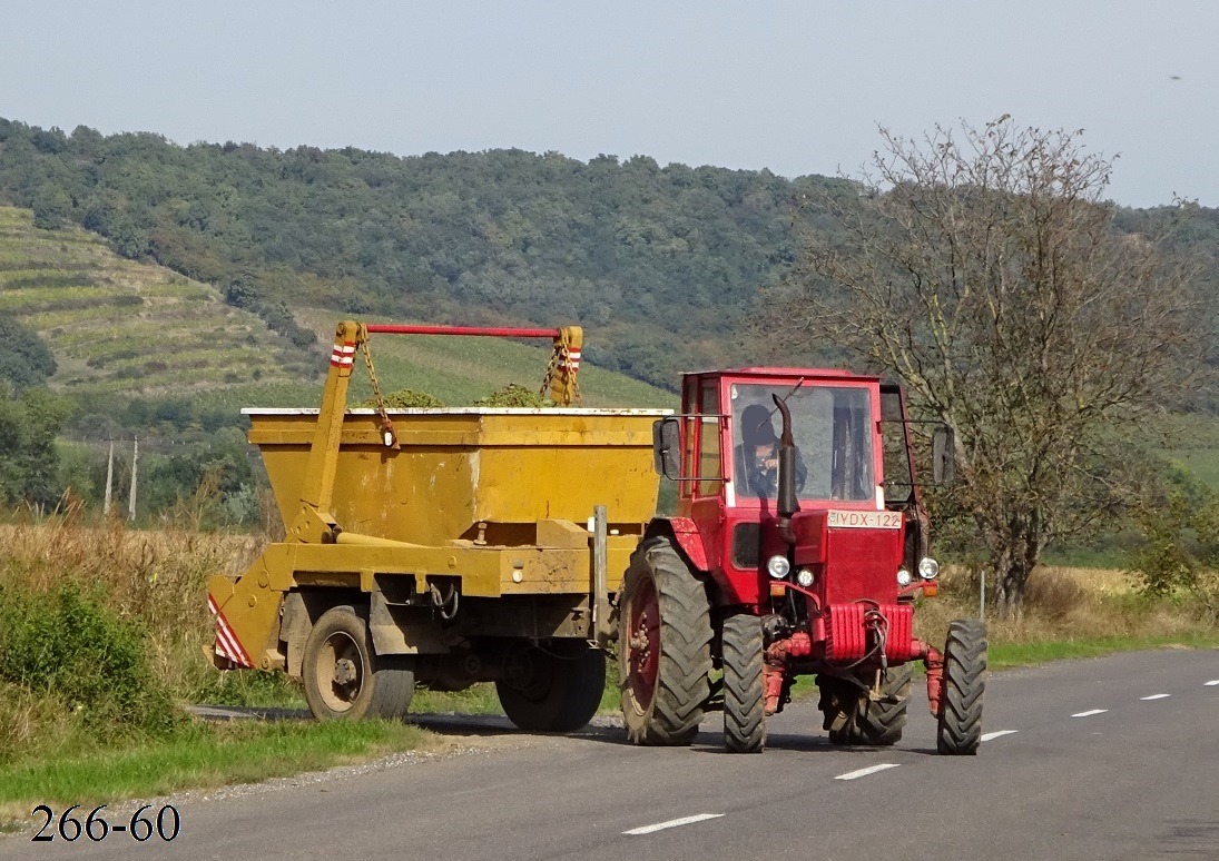 Венгрия, № YDX-122 — МТЗ-82; Венгрия — Сбор винограда в Венгрии