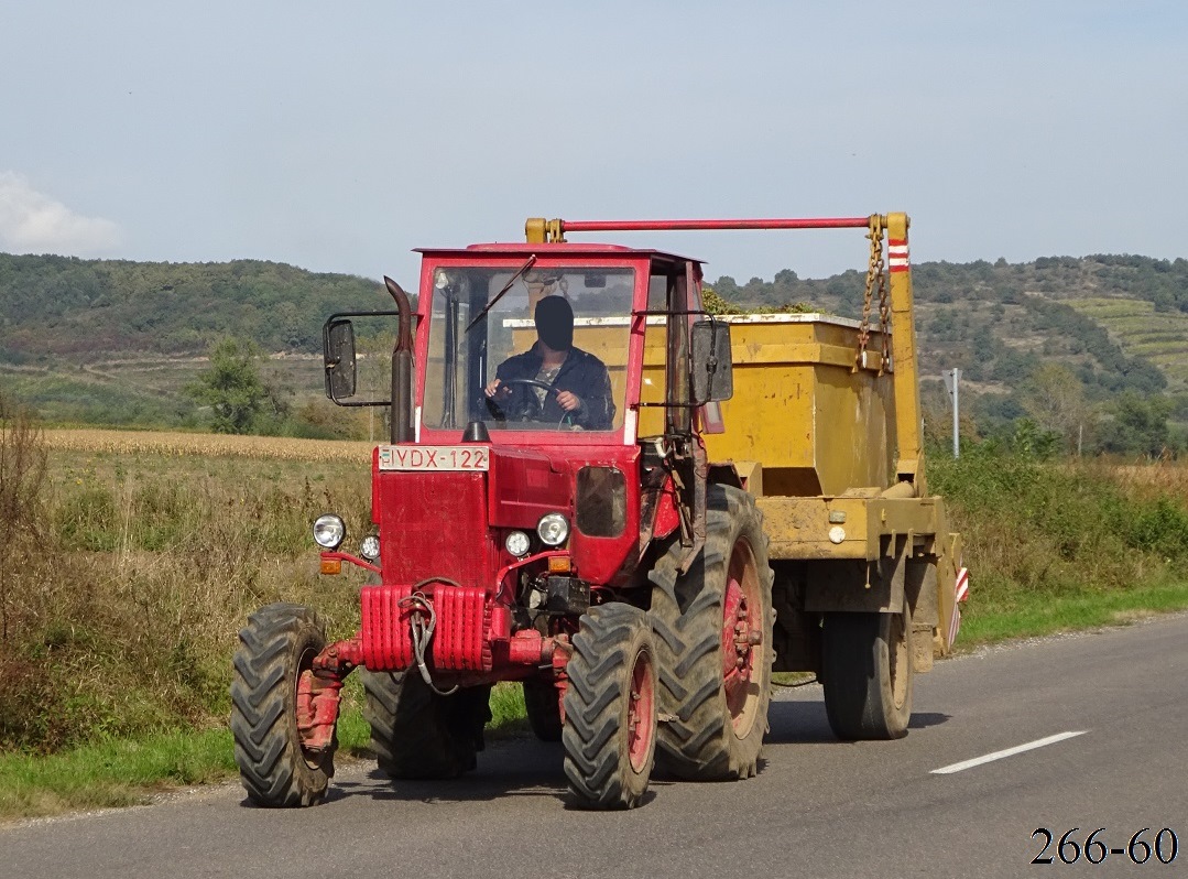 Венгрия, № YDX-122 — МТЗ-82; Венгрия — Сбор винограда в Венгрии