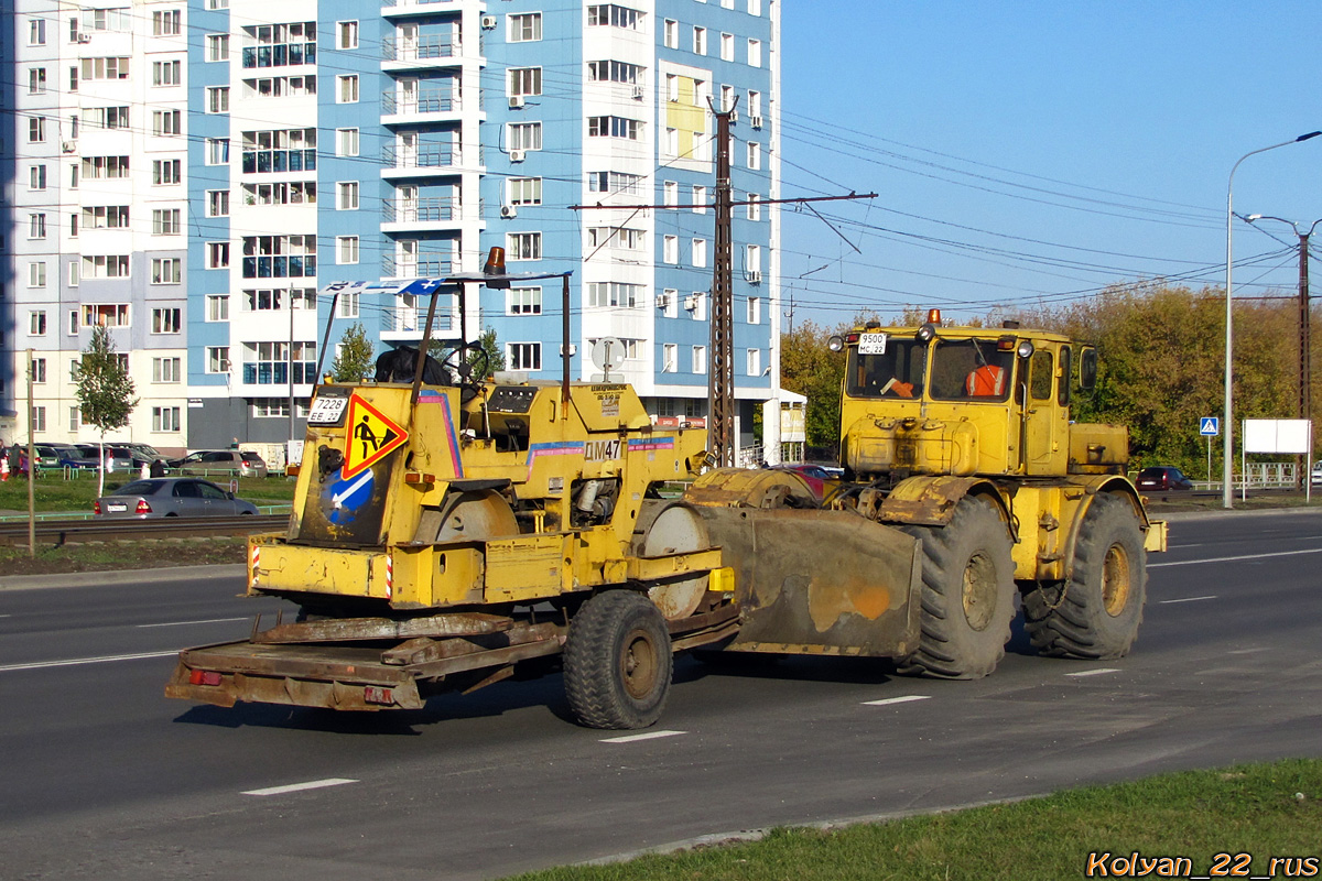 Алтайский край, № 9500 МС 22 — К-700А, К-701; Алтайский край, № 7228 ЕЕ 22 — DM-47