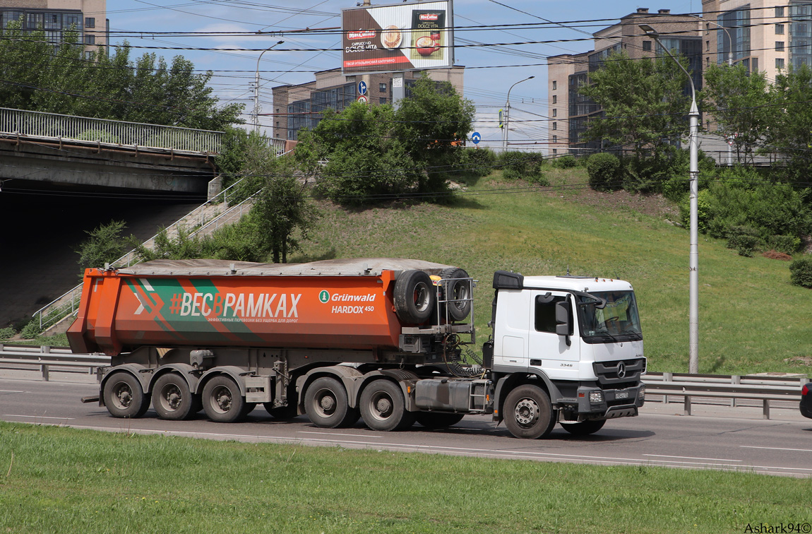 Красноярский край, № Е 954 ОС 124 — Mercedes-Benz Actros '09 3346 [Z9M]