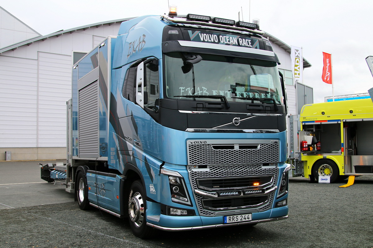 Швеция, № RRS 244 — Volvo ('2012) FH16.750; Volvo ('2012) FH "Volvo Ocean Race" (Швеция)