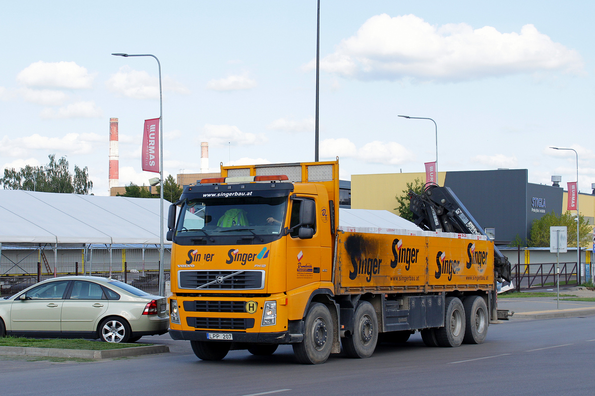 Литва, № LPP 207 — Volvo ('2002) FH12.460