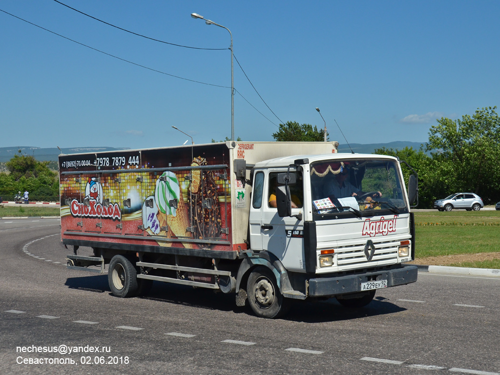 Севастополь, № А 229 ЕУ 92 — Renault Midliner