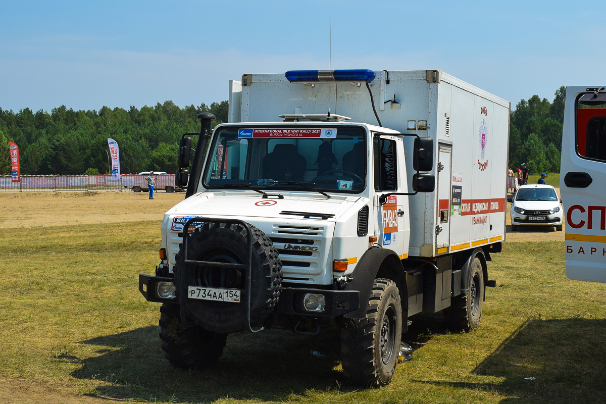 Новосибирская область, № Р 734 АА 154 — Mercedes-Benz Unimog U4000