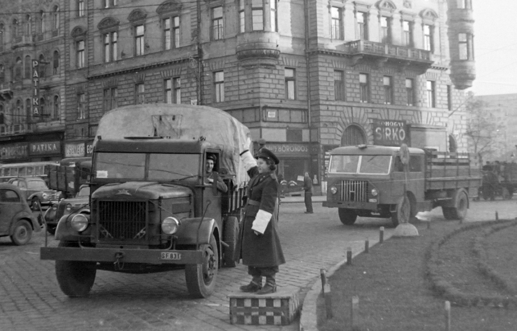 Венгрия, № SF 831 — Csepel B-350, D-350; Венгрия — Исторические фотографии (Автомобили)