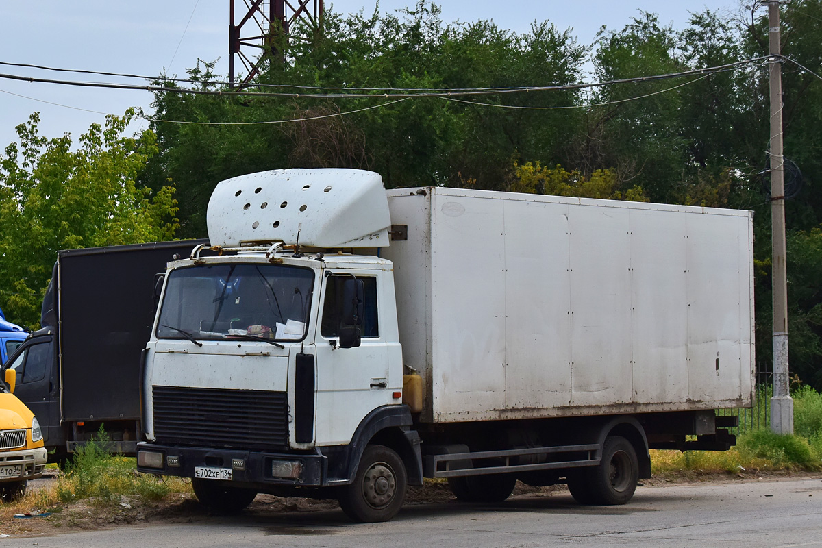 Волгоградская область, № Е 702 ХР 134 — МАЗ-437041 "Зубрёнок"