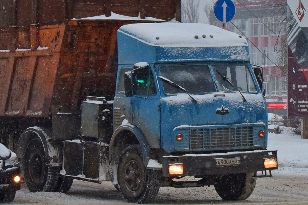 Волгоградская область, № А 900 АМ 34 — МАЗ-5549