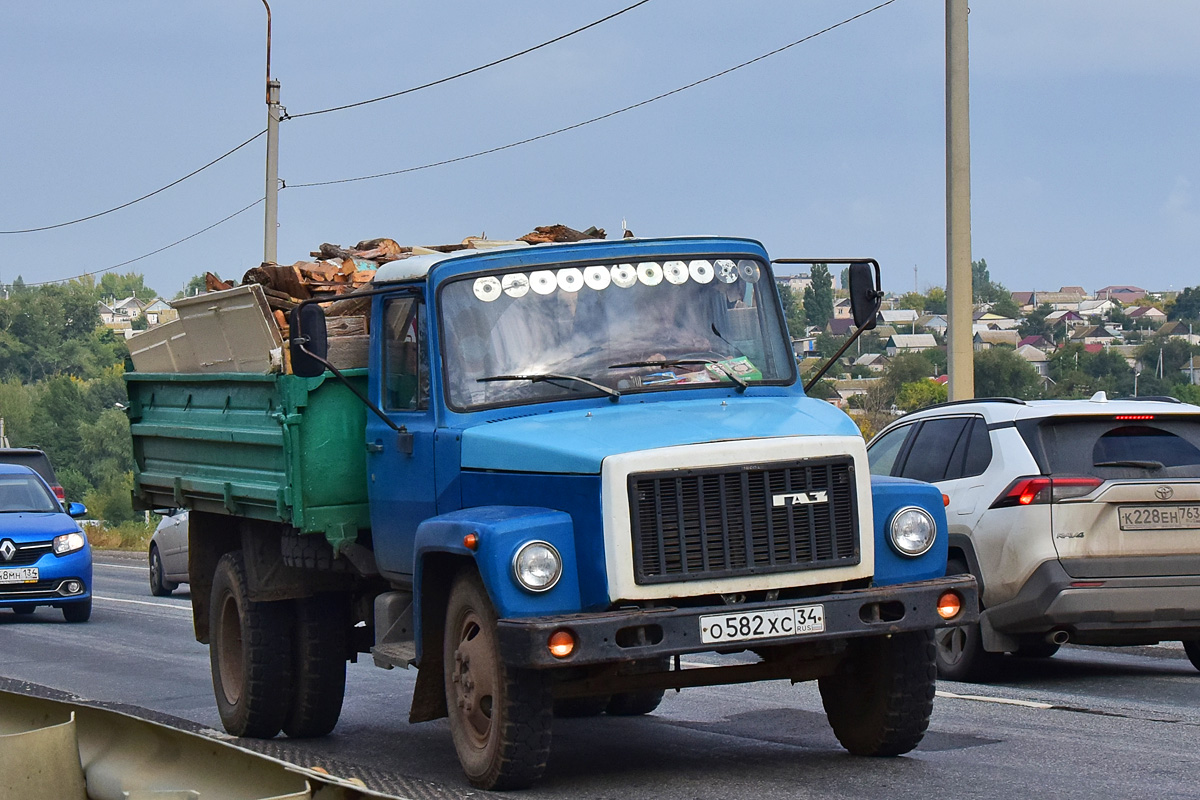 Волгоградская область, № О 582 ХС 34 — ГАЗ-33072