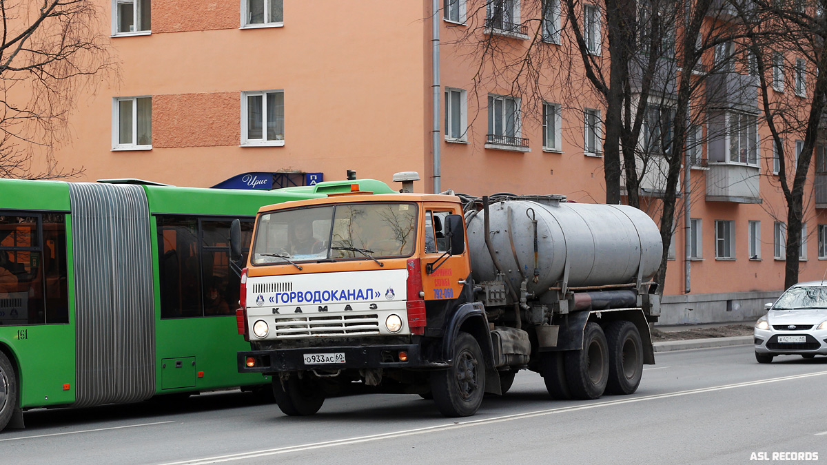 Псковская область, № О 933 АС 60 — КамАЗ-53213