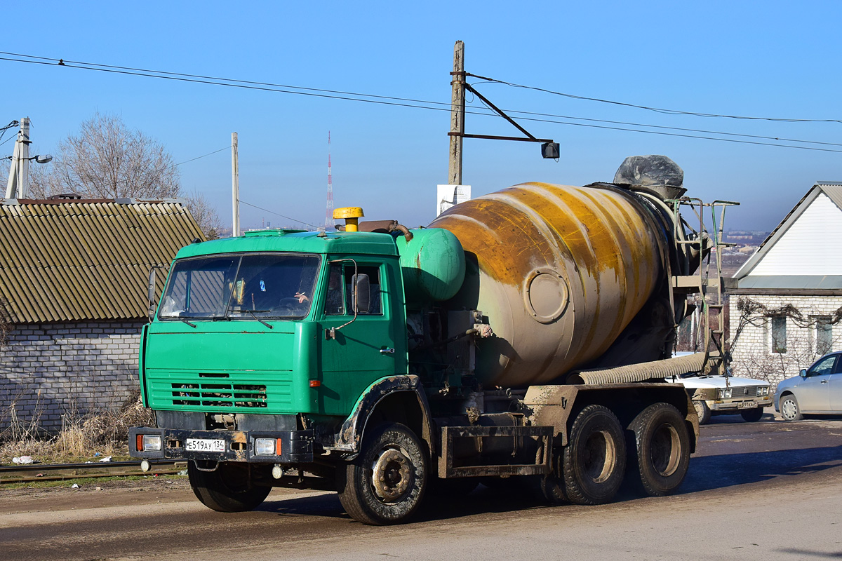 Волгоградская область, № Е 519 АУ 134 — КамАЗ-53229-15 [53229R]