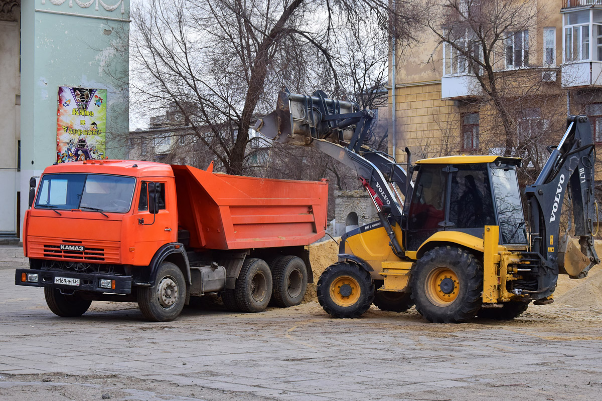 Волгоградская область, № М 169 НМ 134 — КамАЗ-55111-15 [55111R]; Волгоградская область, № 1307 СТ 34 — Volvo BL71B