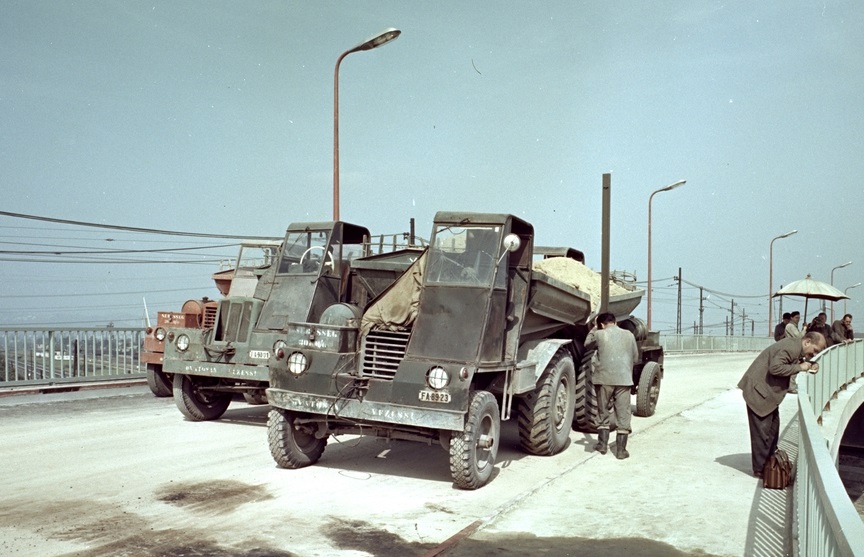 Венгрия, № FA-89-23 — Dutra (общая модель); Венгрия — Исторические фотографии (Спецтехника)