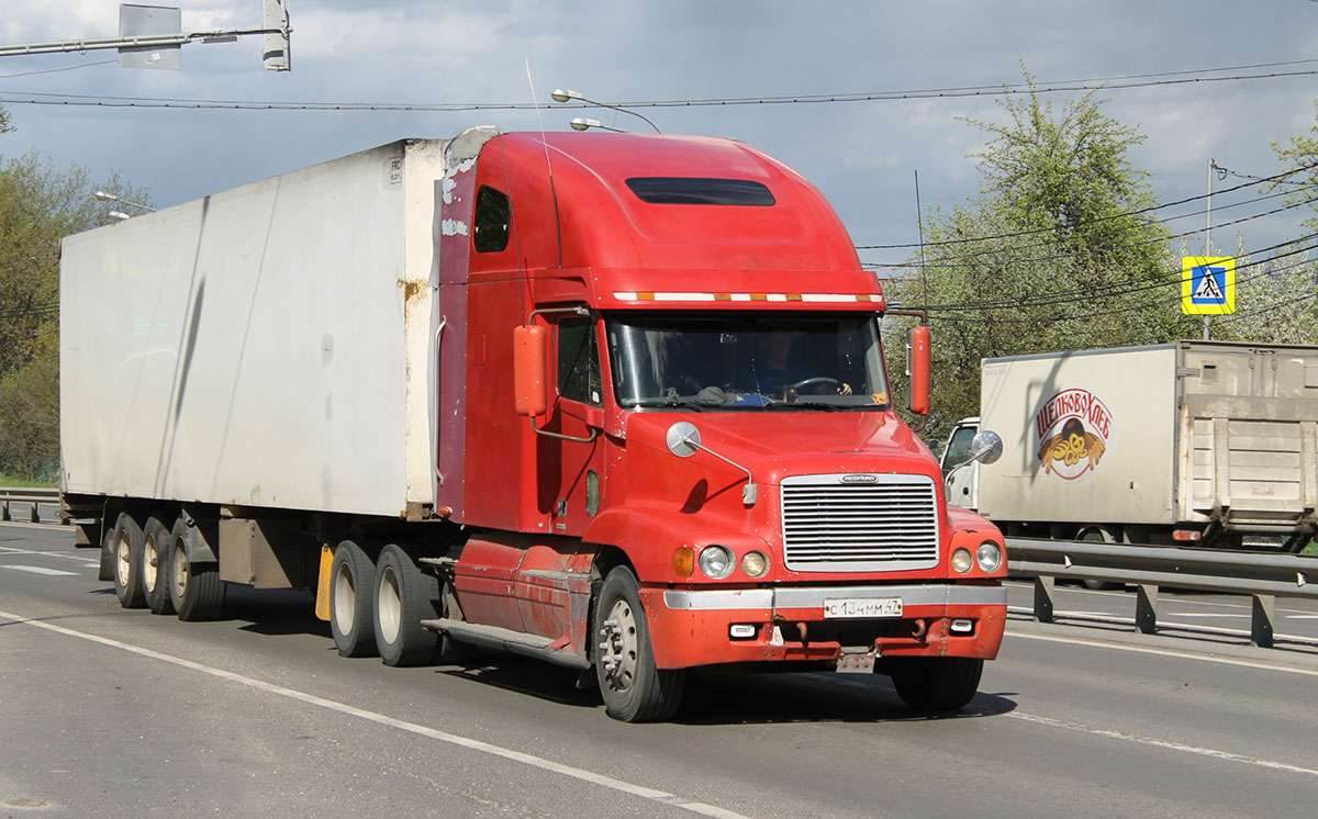 Ленинградская область, № С 134 ММ 47 — Freightliner Century Class