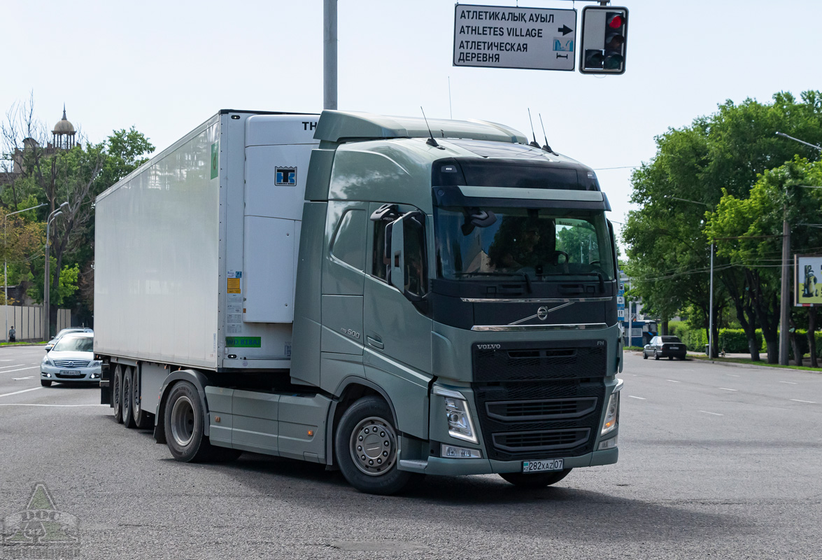 Западно-Казахстанская область, № 282 XAZ 07 — Volvo ('2012) FH.500