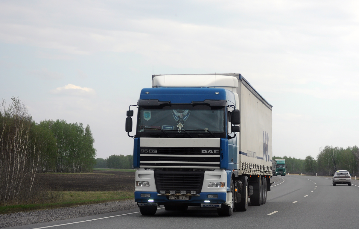 Томская область, № Р 128 ЕУ 70 — DAF 95XF FT