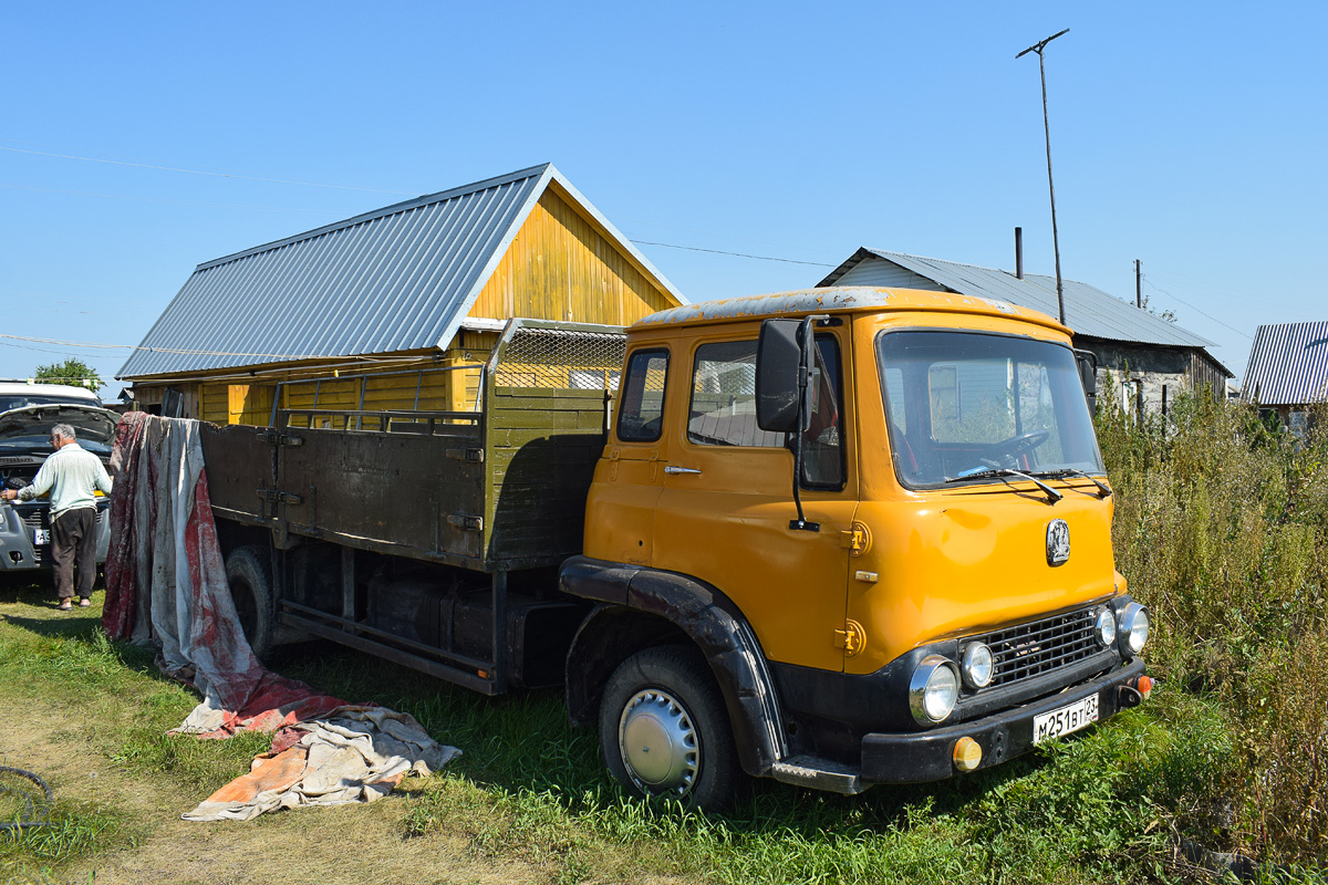 Алтайский край, № М 251 ВТ 23 — Bedford (общая модель)