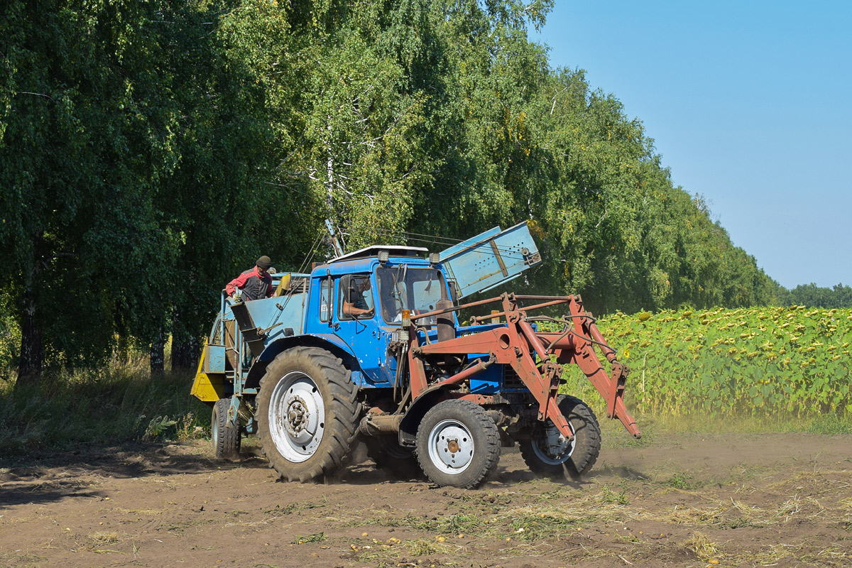 Алтайский край, № 2505 ЕЕ 22 — МТЗ-82; Прицепы сельскохозяйственные — Комбайны прицепные (общая)