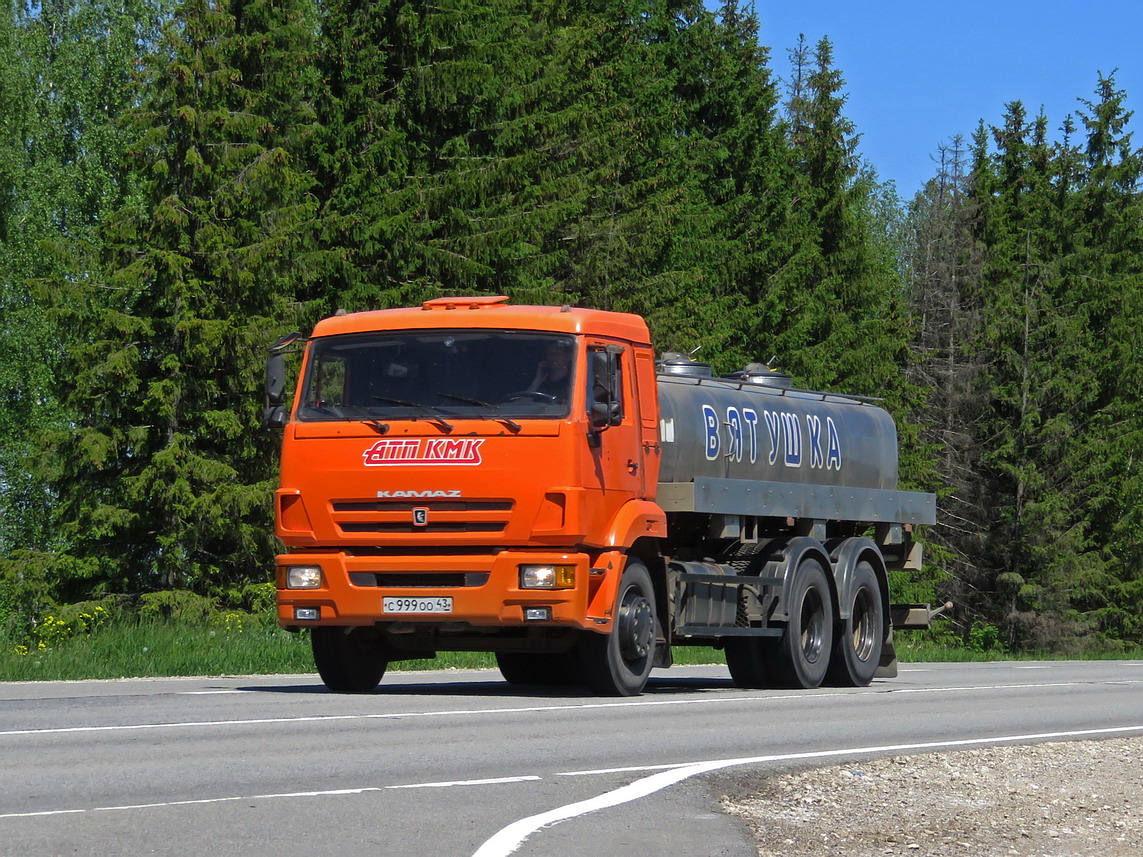 Кировская область, № С 999 ОО 43 — КамАЗ-65115-D3