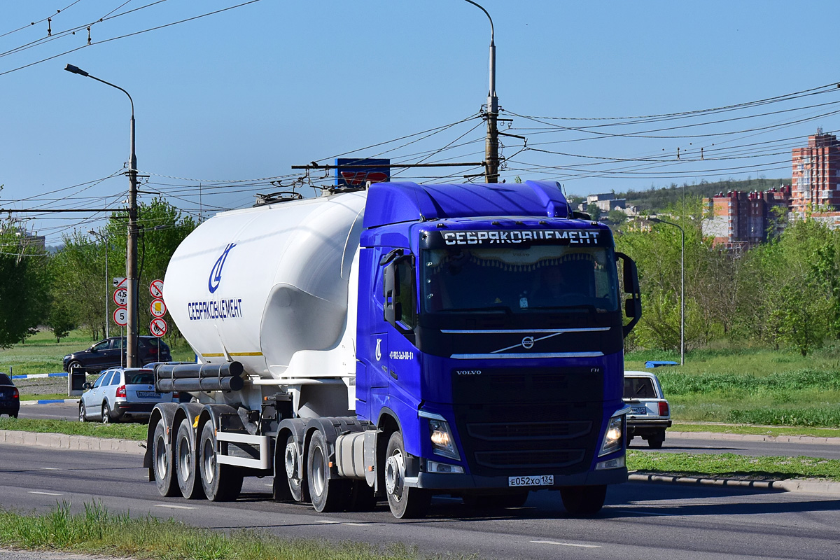 Волгоградская область, № Е 052 ХО 134 — Volvo ('2012) FH.420 [X9P]