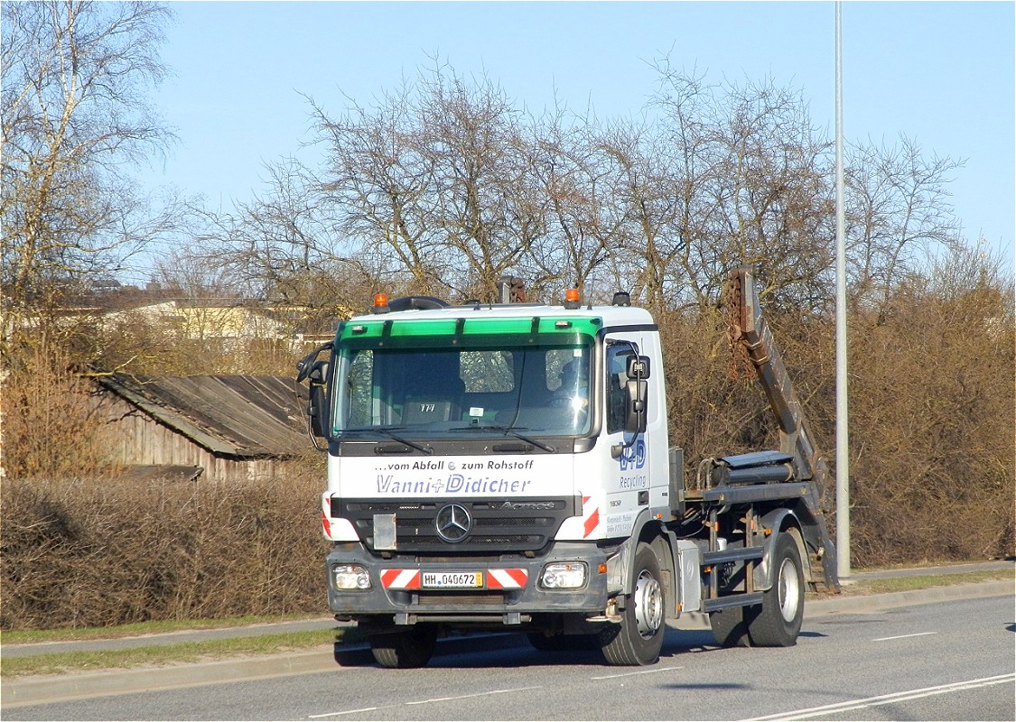 Германия, № HH 040672 — Mercedes-Benz Actros ('2003) 1832