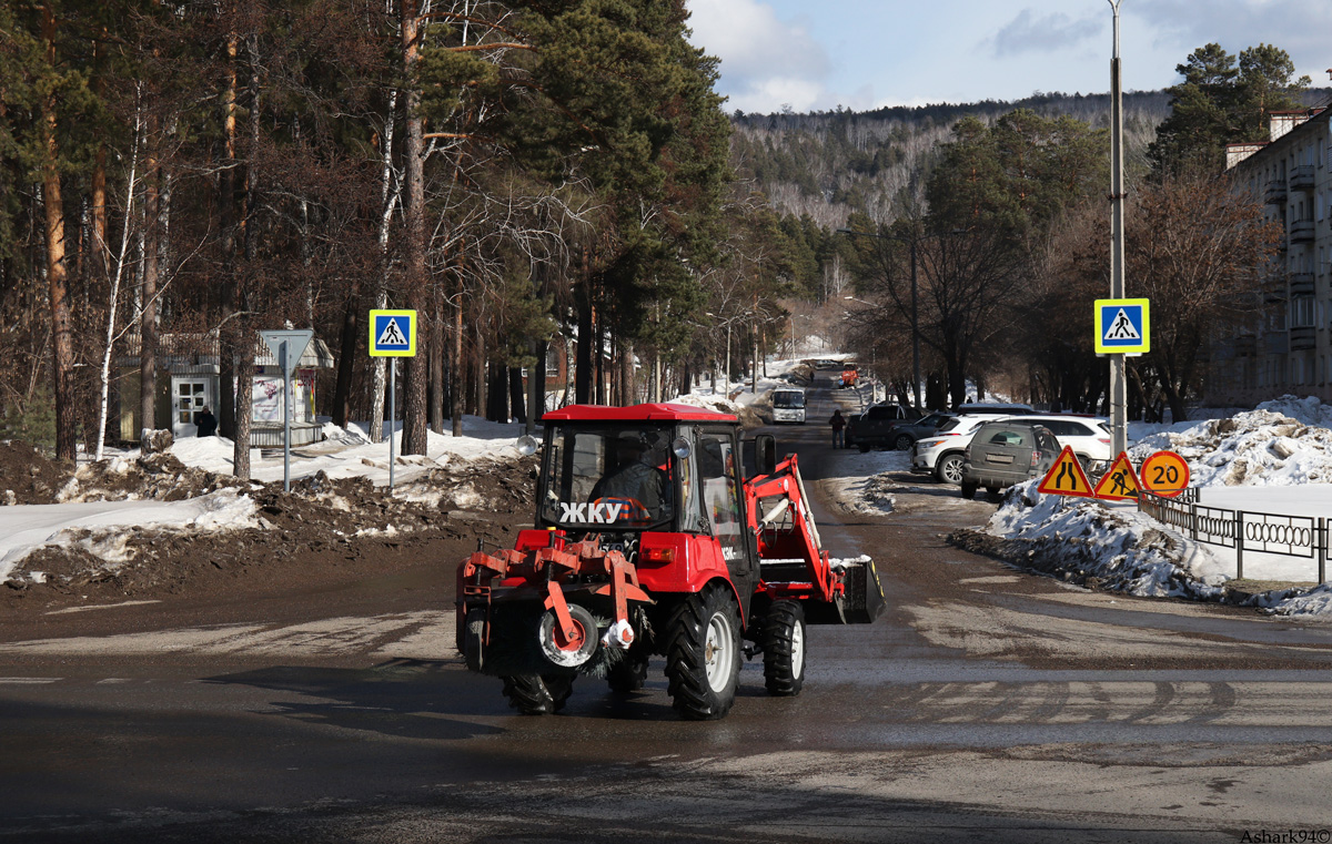 Красноярский край, № 9569 ХС 24 — Беларус-320