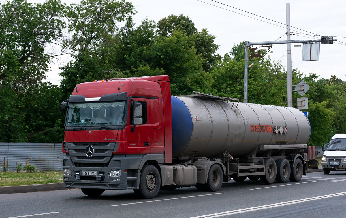 Башкортостан, № В 566 НР 702 — Mercedes-Benz Actros '09 1844 [Z9M]