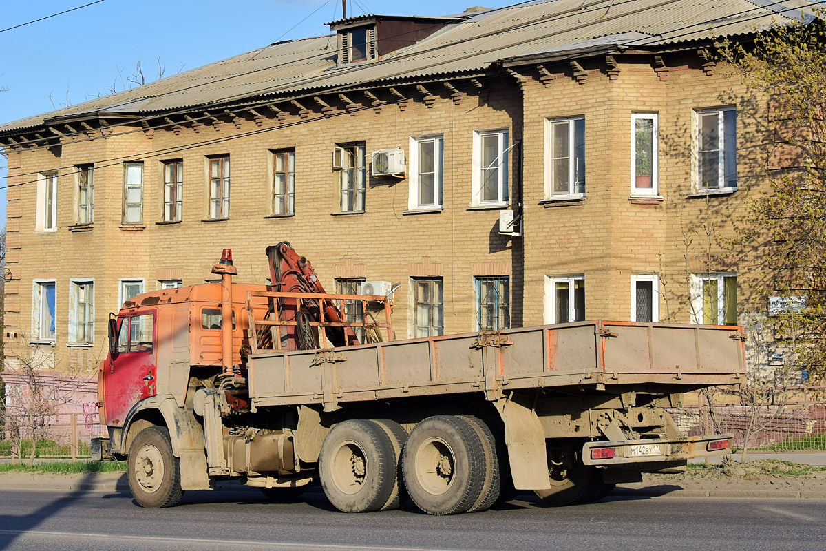 Волгоградская область, № М 142 ВУ 177 — КамАЗ-53215-15 [53215R]