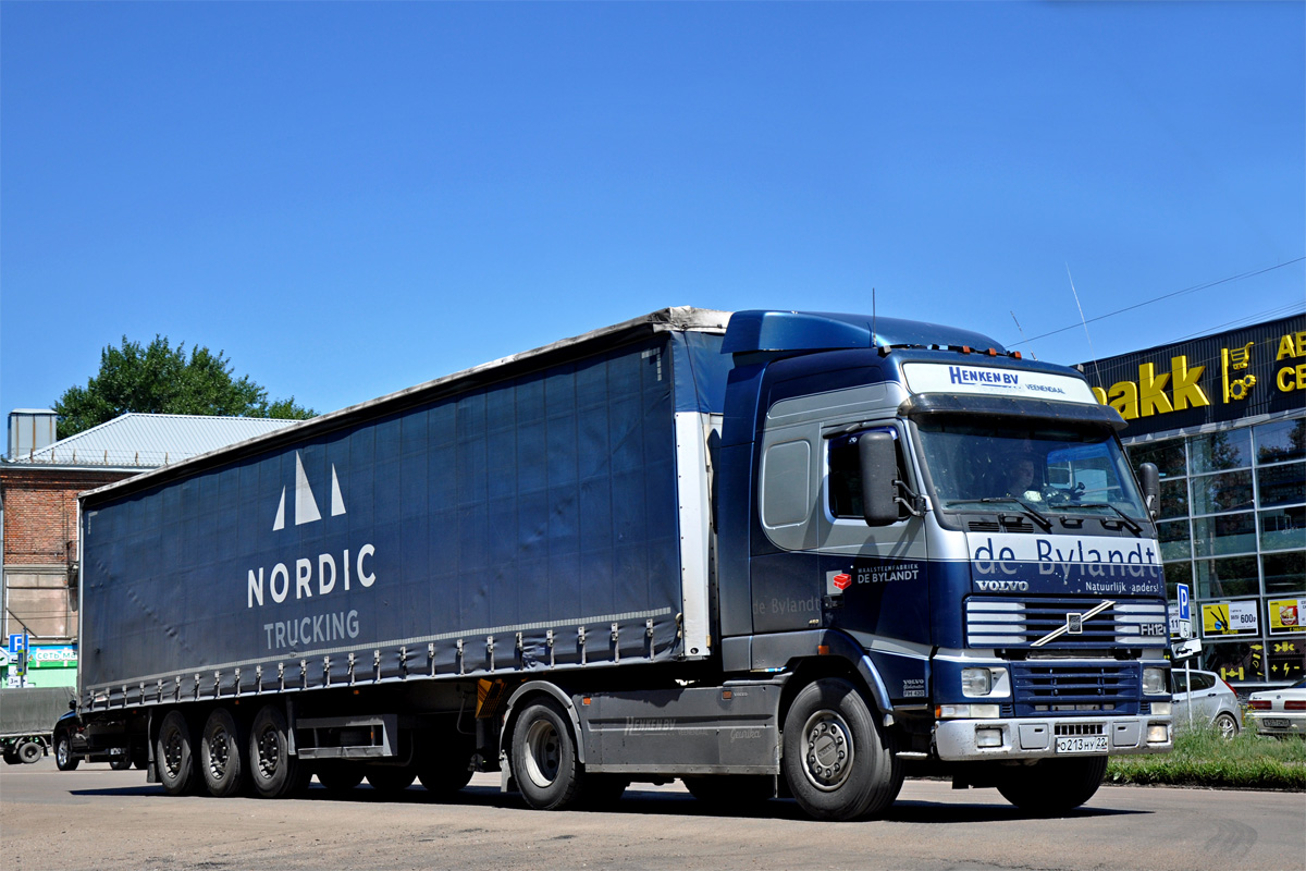 Алтайский край, № О 213 НУ 22 — Volvo ('1993) FH12.420