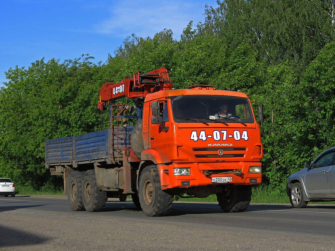 Кировская область, № О 200 ОК 43 — КамАЗ-43118 (общая модель)