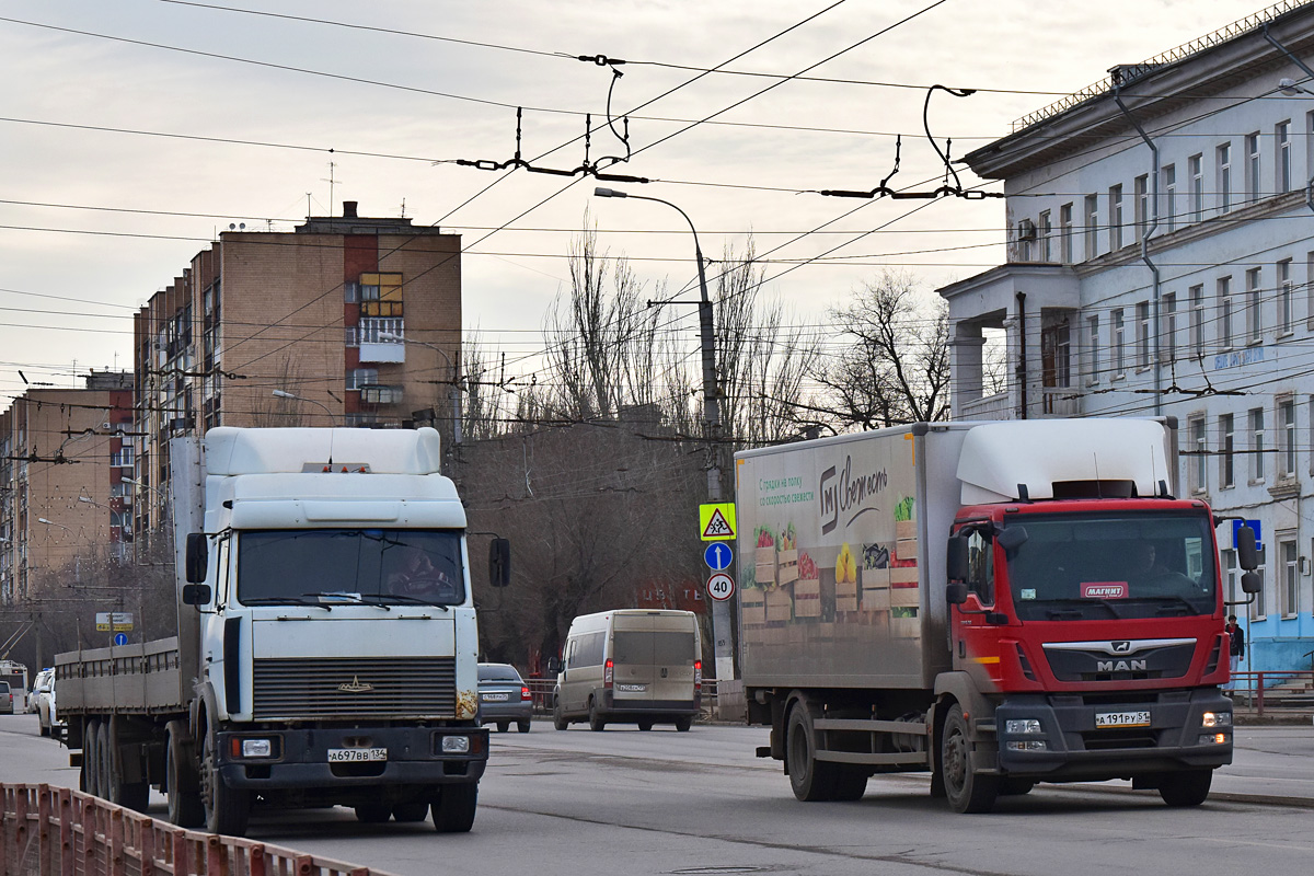 Волгоградская область, № А 697 ВВ 134 — МАЗ-543203; Волгоградская область, № А 191 РУ 51 — MAN TGM 18.250