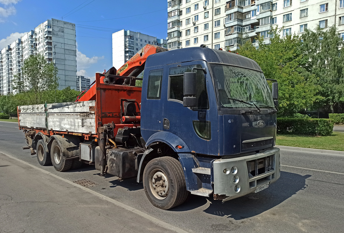 Новосибирская область, № О 186 МС 154 — Ford Cargo ('2003) 2530