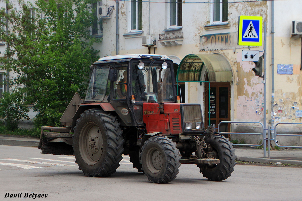 Челябинская область, № 9430 ХХ 74 — Беларус-892