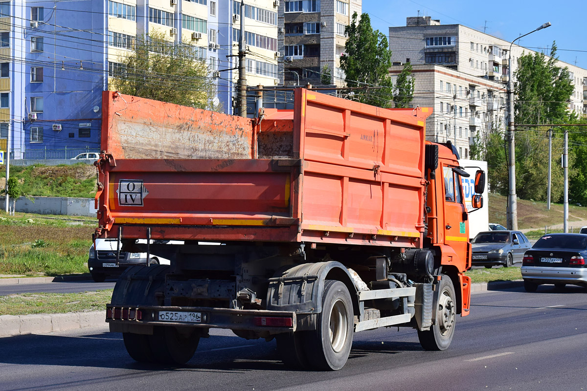 Волгоградская область, № О 525 АР 196 — КамАЗ-43253-G5