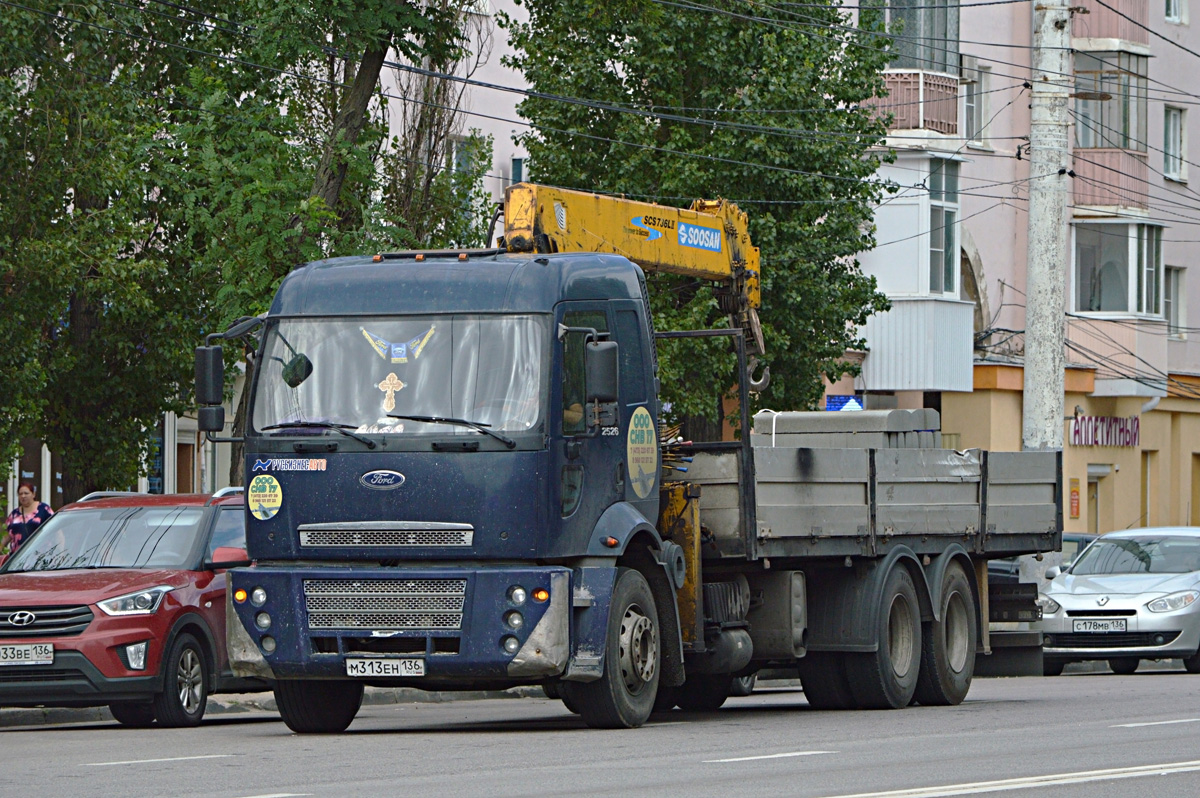 Воронежская область, № М 313 ЕН 136 — Ford Cargo ('2003) 2526