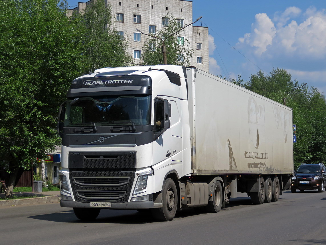 Кировская область, № О 592 РН 43 — Volvo ('2012) FH.420