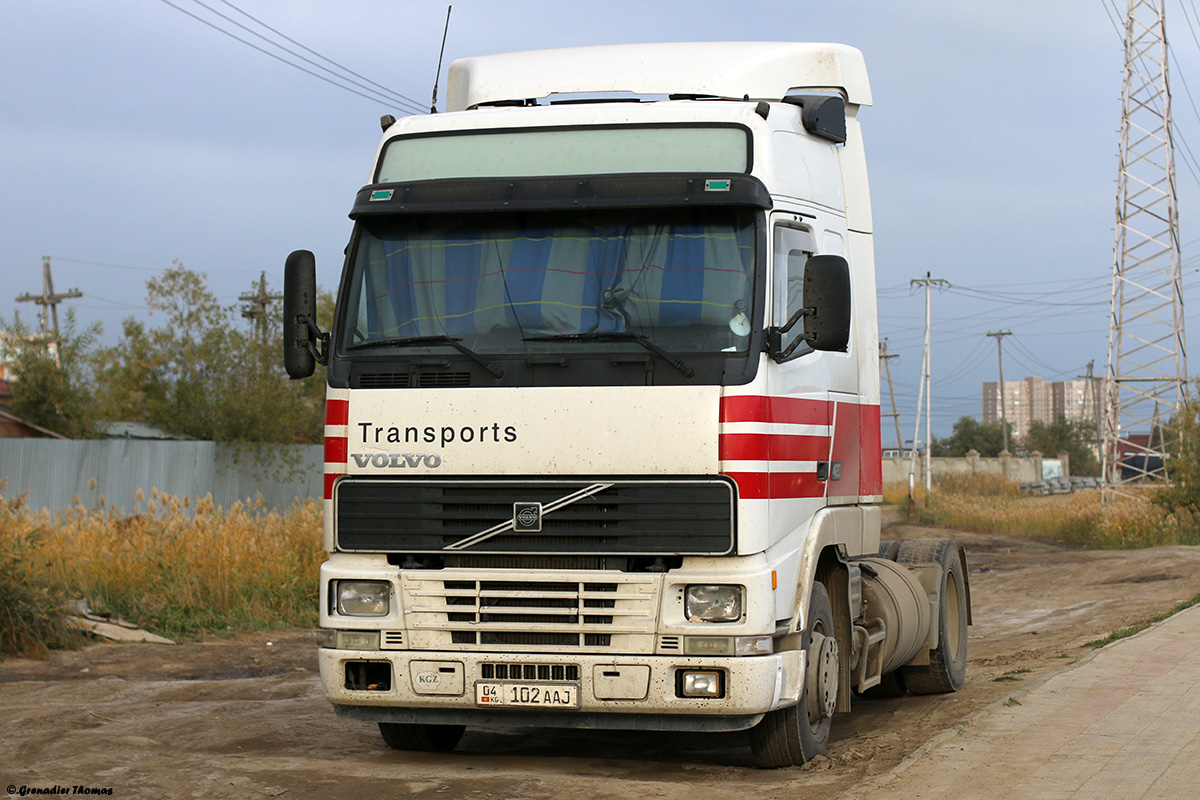 Киргизия, № 04 102 AAJ — Volvo ('1993) FH12.420