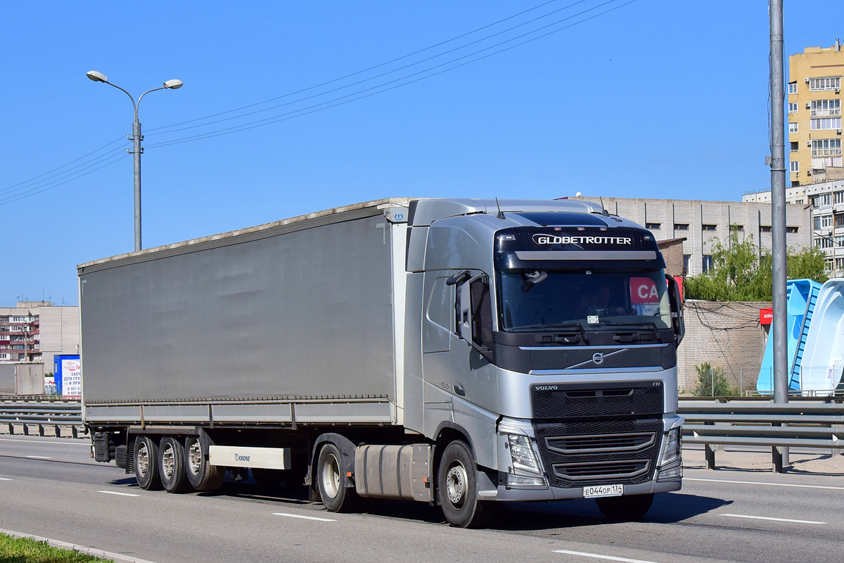 Волгоградская область, № Е 044 ОР 134 — Volvo ('2012) FH.460 [X9P]