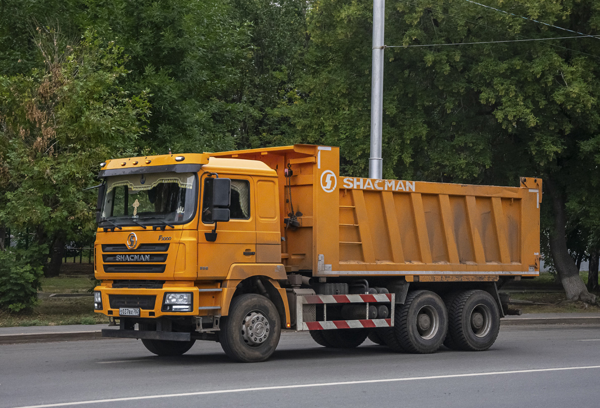 Башкортостан, № Е 037 ВХ 702 — Shaanxi Shacman F3000 SX325x