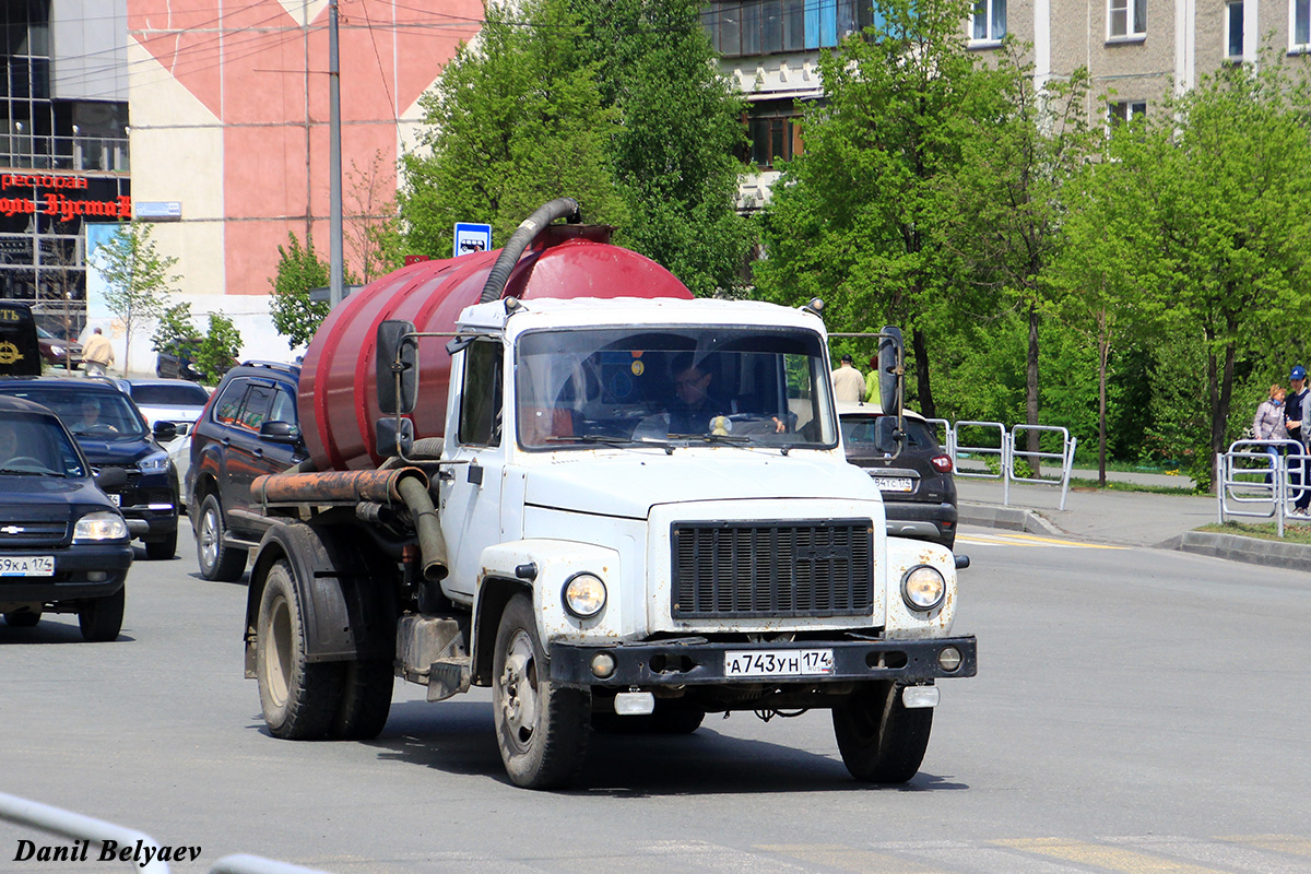 Челябинская область, № А 743 УН 174 — ГАЗ-3309