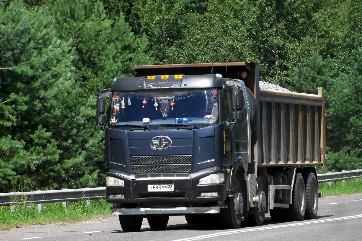 Брянская область, № О 683 РР 32 — FAW J6 CA3310