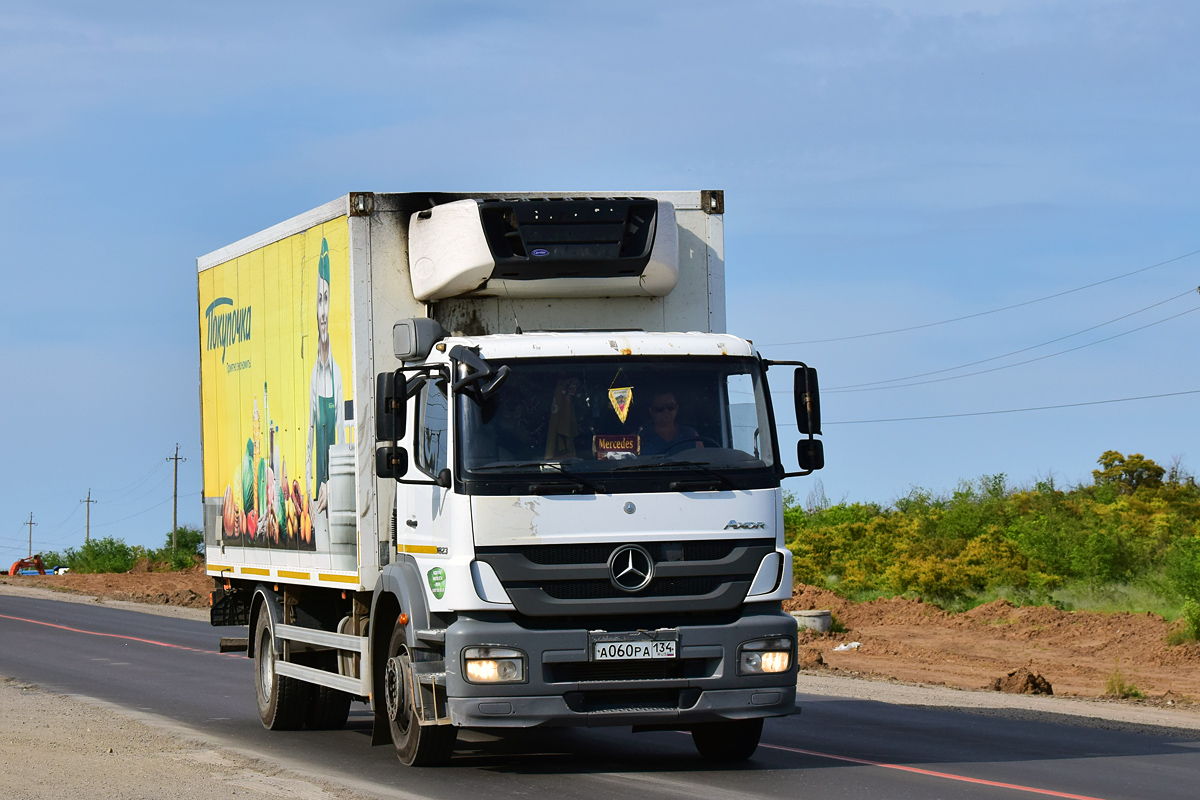 Волгоградская область, № А 060 РА 134 — Mercedes-Benz Axor 1823